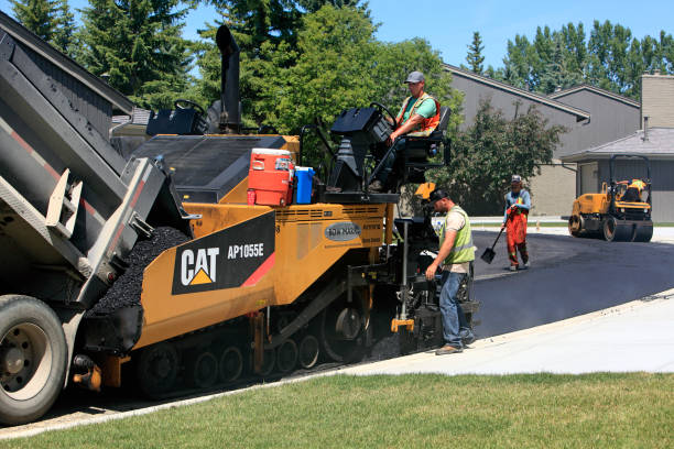 Best Commercial Driveway Pavers  in Eldorado, IL